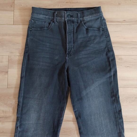 Express High Waist  Frayed Ankle Jeans Faded Black Size 8 (29W) RETIRED Style - Picture 4 of 11